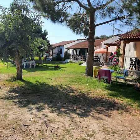 Bungalows Anestis Toroni Exterior photo