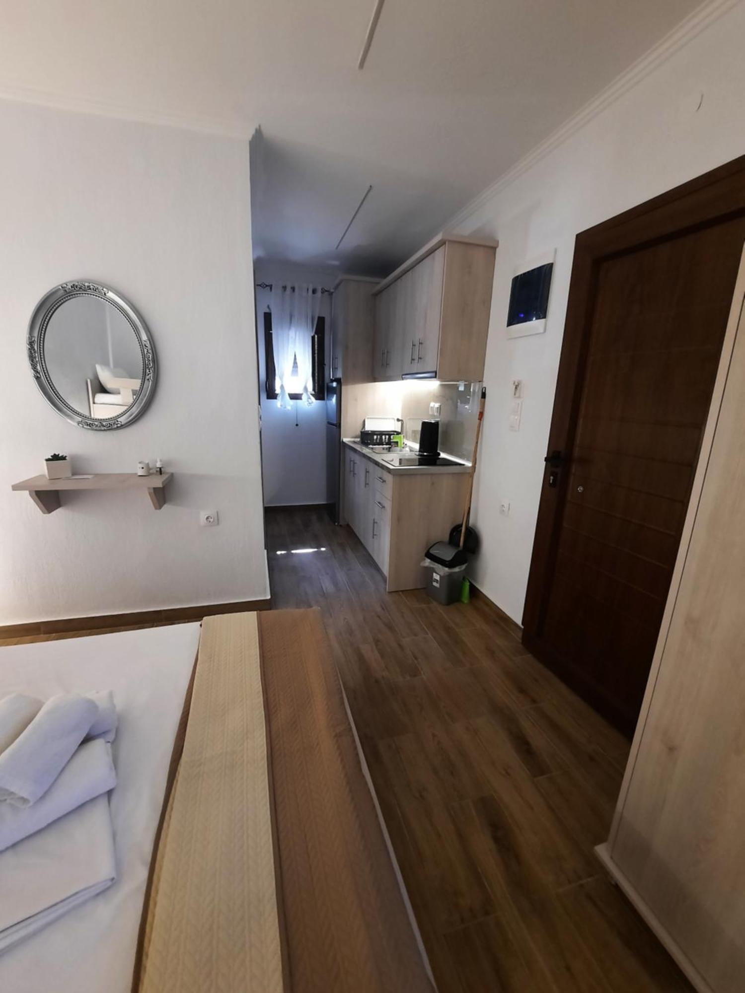 Bungalows Anestis Toroni Exterior photo